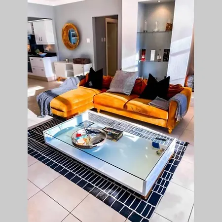 Summerstrand Boutique Beach Apartment Port Elizabeth Exterior photo